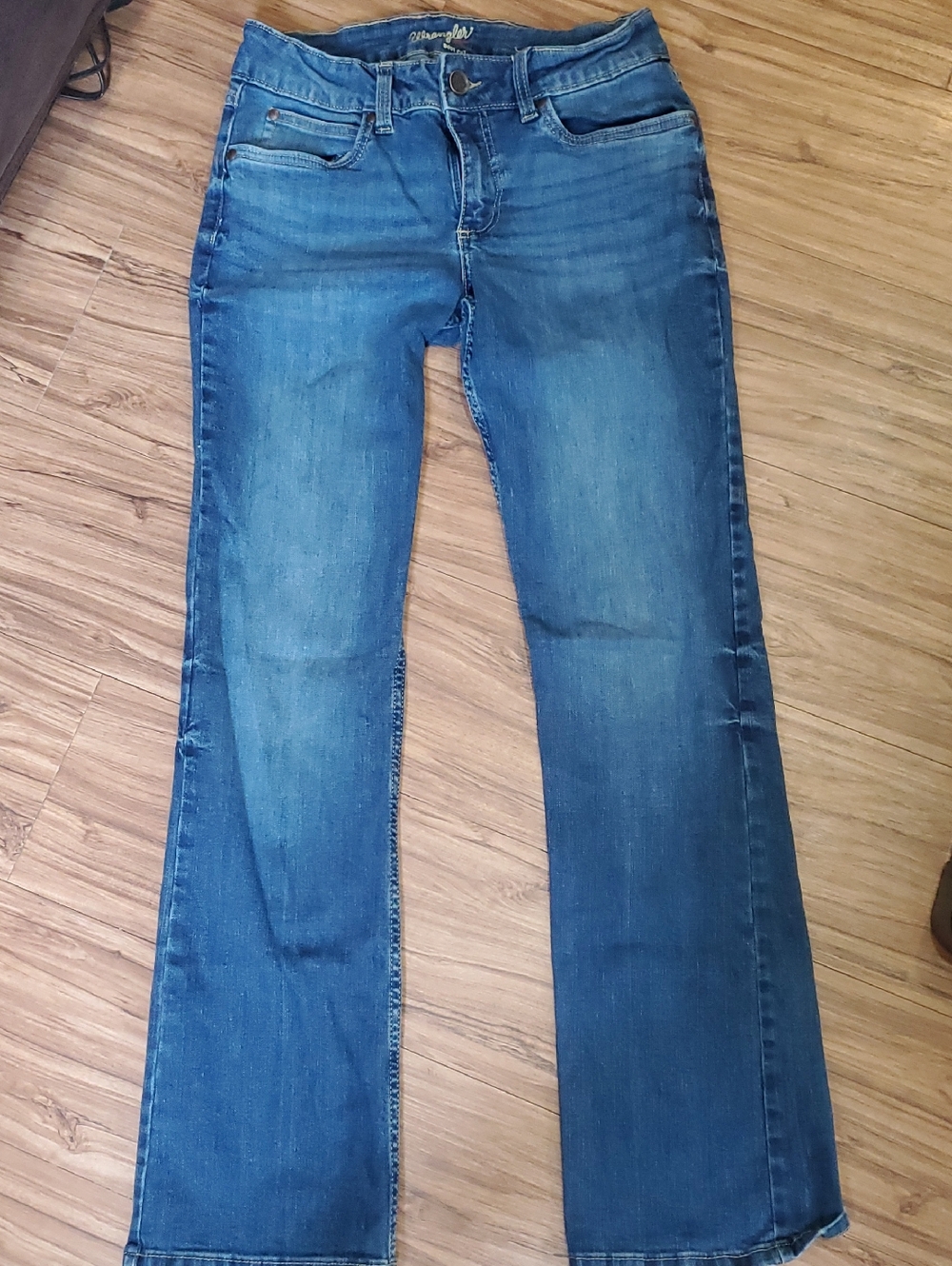 Wrangler Women's Medium Blue Wide Leg Jeans